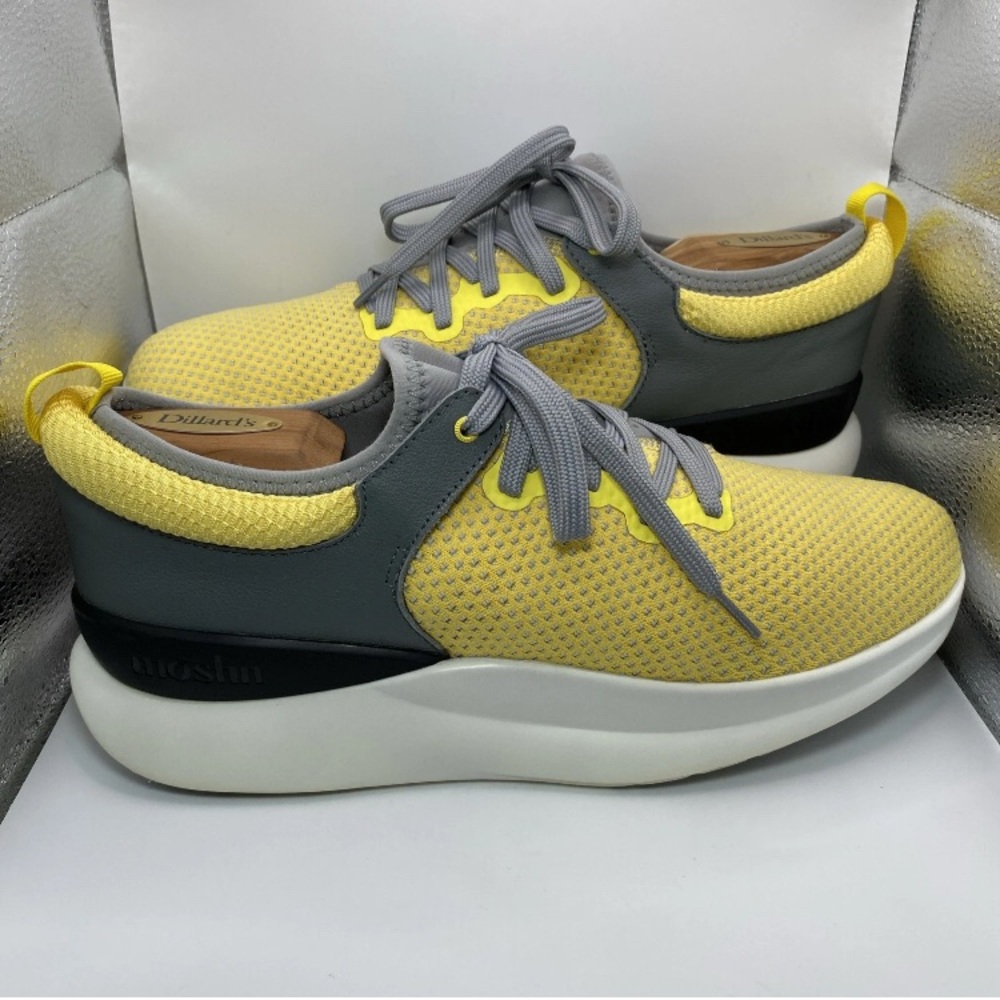Moshn by Klogs Rhythm Shoes Illuminating Womens 9.5 M Athletic Sneaker SmartKnit